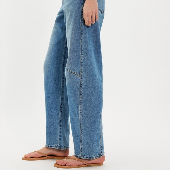 Levi’s Baggy Dad Barrel Jean - Picture 3 of 4